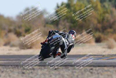 media/Dec-18-2022-SoCal Trackdays (Sun) [[8099a50955]]/Turn 7 Backside (1125am)/